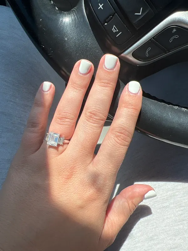 L'arte Nails & Spa — Nail salon in Weatherford